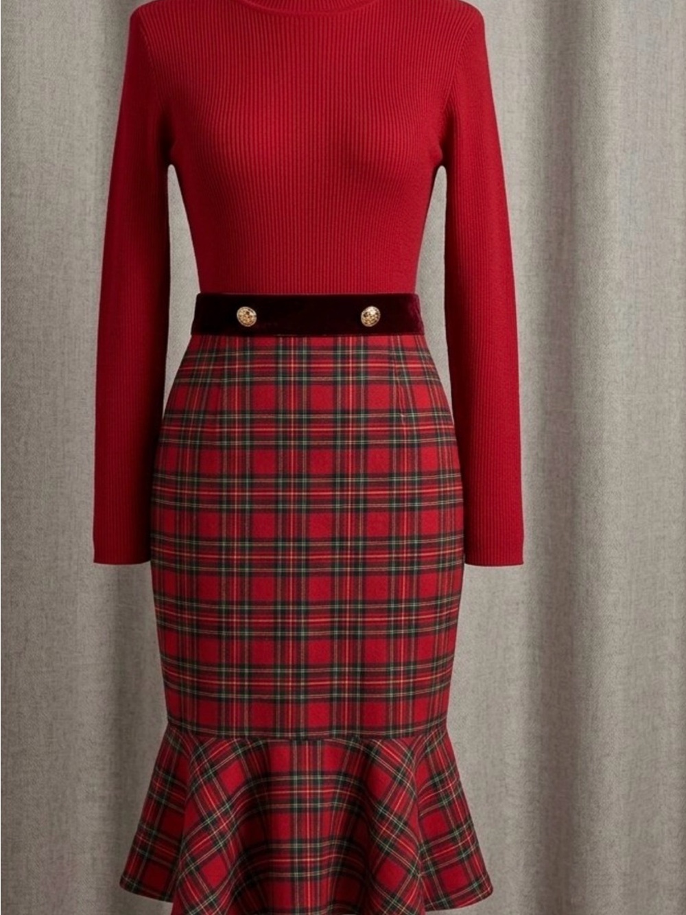 VENUS Red Tartan Pencil Skirt with Waistband and Gold Buttons